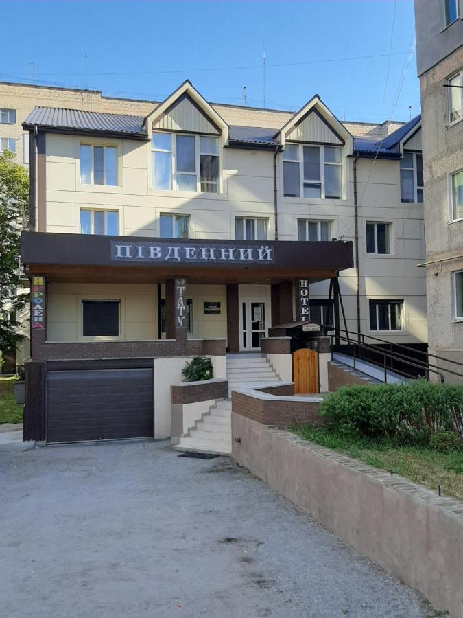 Hotel Pivdennyi Oleksandriia Dış mekan fotoğraf